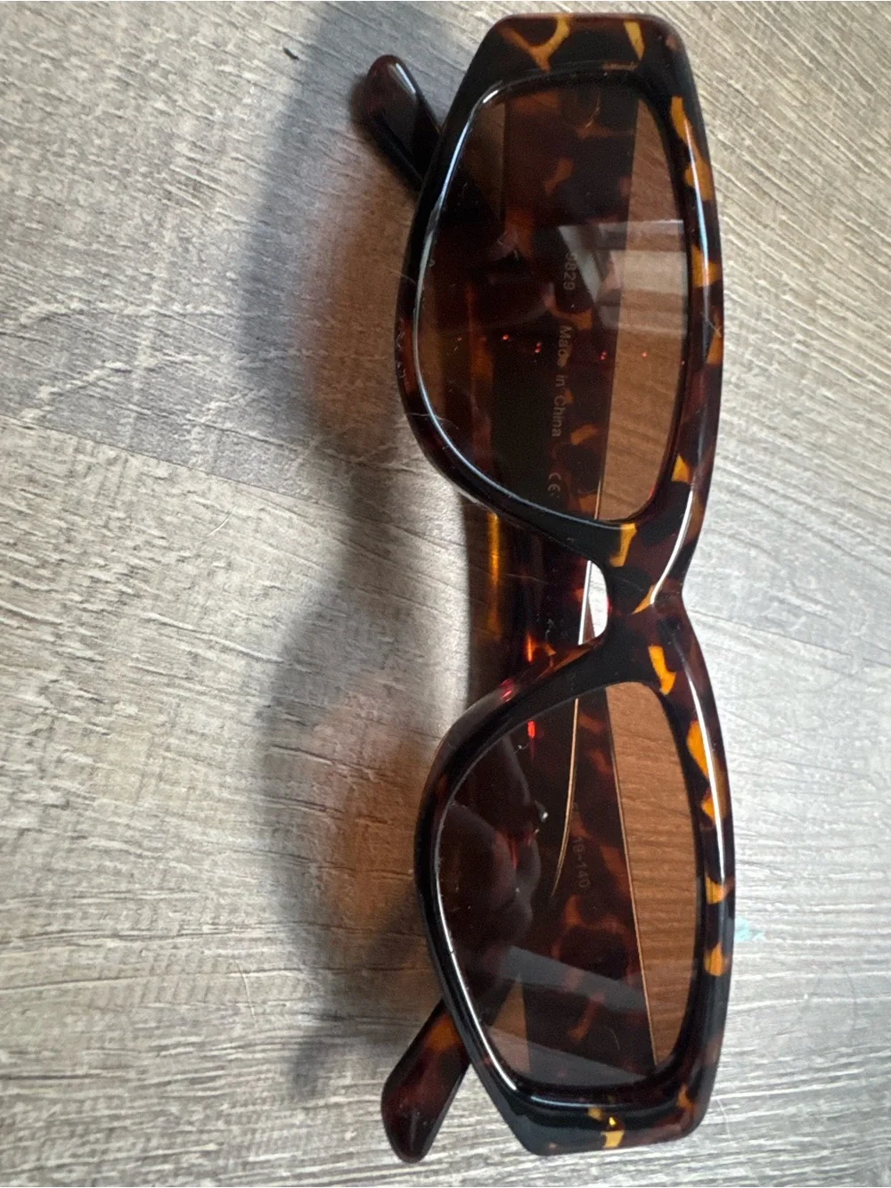 N/A stylish sunglasses